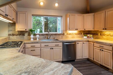 63543 Ranch Village Dr, Bend, OR 97701 - photo 6