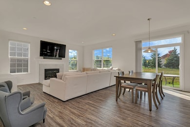 5815 Fairview Ln, Hoffman Estates, IL 60192 - photo 5