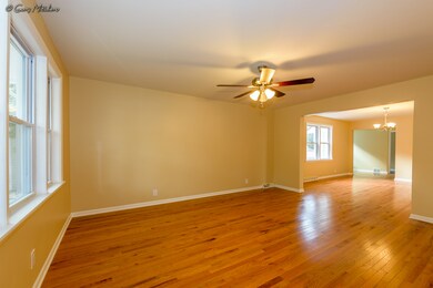 13106 Greenwood Ave, Blue Island, IL 60406 - photo 4