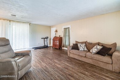 3813 Darnell Road-2