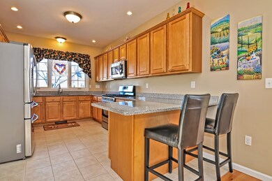 83 Grey Wolf Dr, Franklin, MA 02038 - photo 4