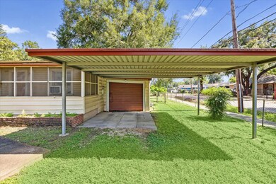 400 Dorchester St, Houston, TX 77022 - photo 2