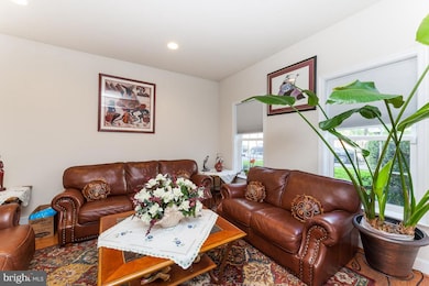 14604 Crossfield Way, Woodbridge, VA 22191 - photo 4