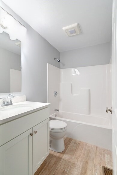 336 Brooks St, Worcester, MA 01606 - photo 6