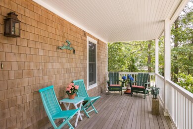 49 Nineteenth St, Edgartown, MA 02539 - photo 2