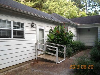 Mother in law suite with handicap design.