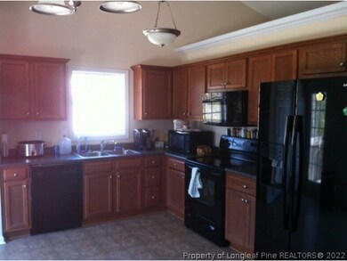 Large eat-in-kitchen