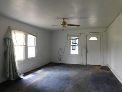 807 N Thomas St, Fitzgerald, GA 31750 - photo 5