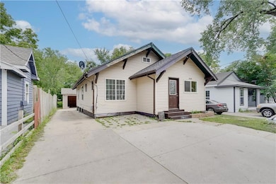 1535 20th Place, Des Moines, IA 50311 - photo 2