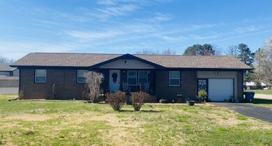 159 Blakemore Rd, Manchester, TN 37355 - photo 2
