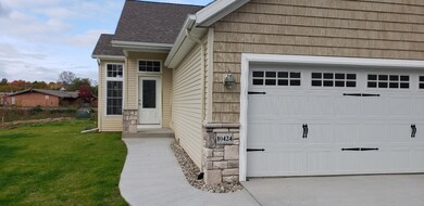 10424 Hammock Cir, Portage, MI 49024 - photo 2