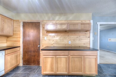 14416 S Elm St, Glenpool, OK 74033 - photo 7