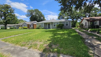 4810 Arvilla Ln, Houston, TX 77021 - photo 2