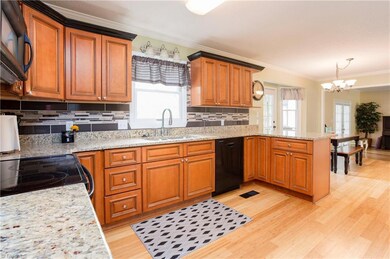 1704 Plateau Ct, High Point, NC 27265 - photo 5