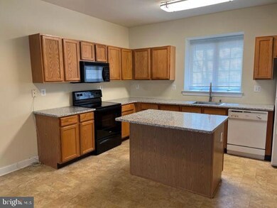 371 Oxer Ct, Devon, PA 19333 - photo 3