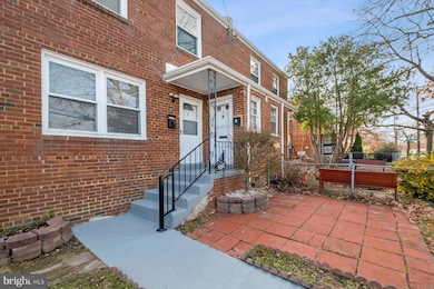 883 Bellevue St SE, Washington, DC 20032 - photo 2