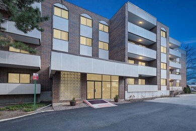 9240 Gross Point Rd unit 110E, Skokie, IL 60077 - photo 2