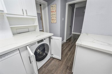 1371 Country Place Dr, Houston, TX 77079 - photo 7