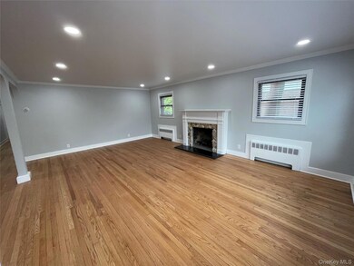 411 E Walnut St unit Lower, Long Beach, NY 11561 - photo 2