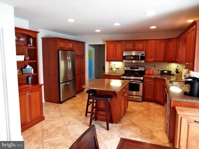 611 Rose Petal Ln, Mount Joy, PA 17552 - photo 6