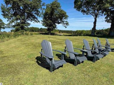 4867 Prestwick Ct unit 62, Williamsburg, MI 49690 - photo 4