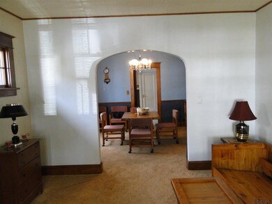 39 Holmes Ct, Albany, NY 12209 - photo 3