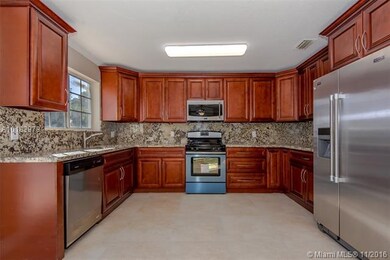 15043 SW 146th Ave, Miami, FL 33186 - photo 4