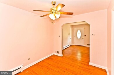 2729 Hawthorne Terrace, Hyattsville, MD 20785 - photo 6