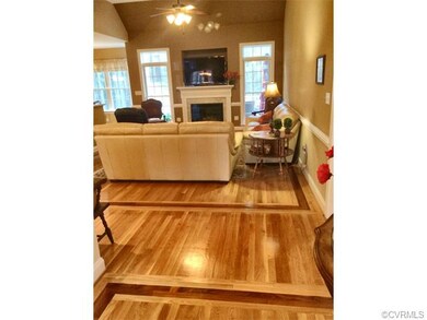 WOW entrance! Beautiful mahogany inlay! Vaulted Fa