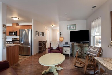 4. Living room and kitchen Indian Circl