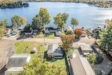 3411 W Shore Dr, Battle Creek, MI 49017 - photo 2