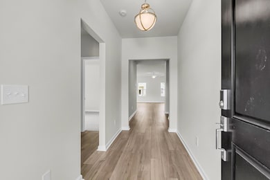 1001 Par Three Ct, Manning, SC 29102 - photo 2