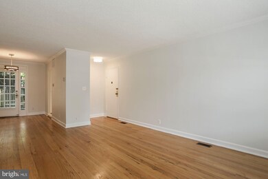 3028 S Abingdon St unit A1, Arlington, VA 22206 - photo 5