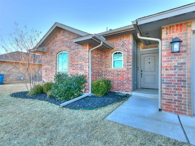 1751 Huntington Ct, Newcastle, OK 73065 - photo 3