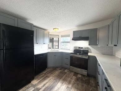 667 Driver Ln, Plant City, FL 33565 - photo 6