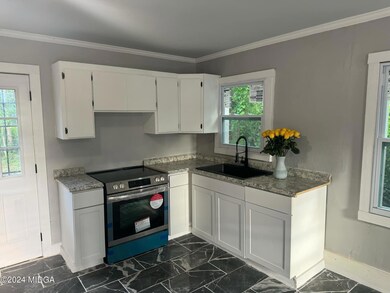 Kitchen new 1