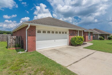 5215 Moore Loop Exterior-3