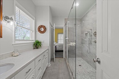 16-Bathroom