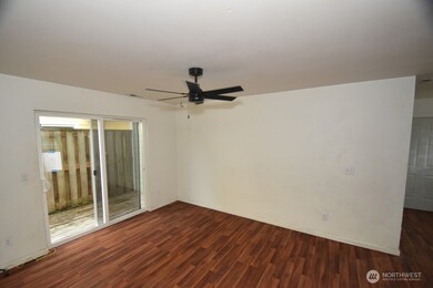 7907 Port Susan Place unit 6, Stanwood, WA 98292 - photo 2