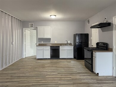 Large Kitchen