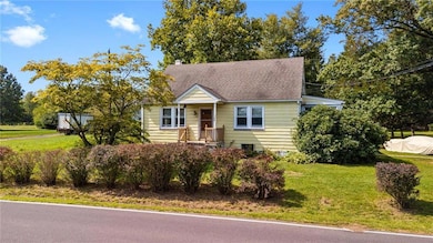 398 Heller Rd, Quakertown, PA 18951 - photo 2