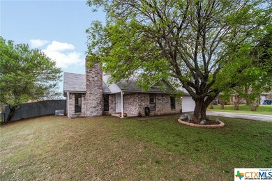 122 E Blancas Dr, Copperas Cove, TX 76522 - photo 2