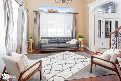 07-Living Room_DMD_7076