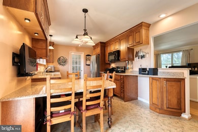 428 Maryland Ave, Catonsville, MD 21228 - photo 6