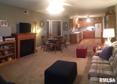 2413 W 54th St unit 3, Davenport, IA 52806 - photo 7