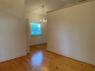 705 W 34th St, Houston, TX 77018 - photo 6