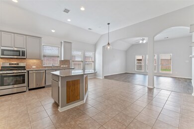 31023 Imperial Walk Ln, Spring, TX 77386 - photo 2