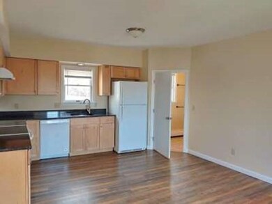 7 Blossom St unit 2, Hudson, MA 01749 - photo 3