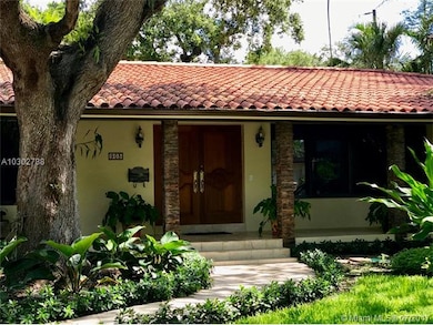 Welcoming entrance!