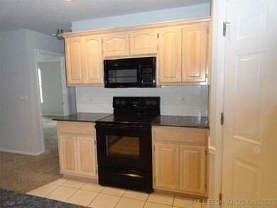 4817 S 197th East Ave, Broken Arrow, OK 74014 - photo 3